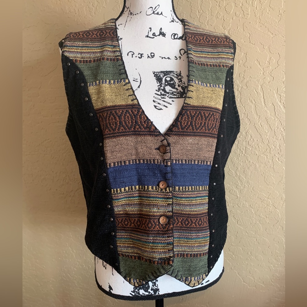 New Identity Women’s Tapestry Vest